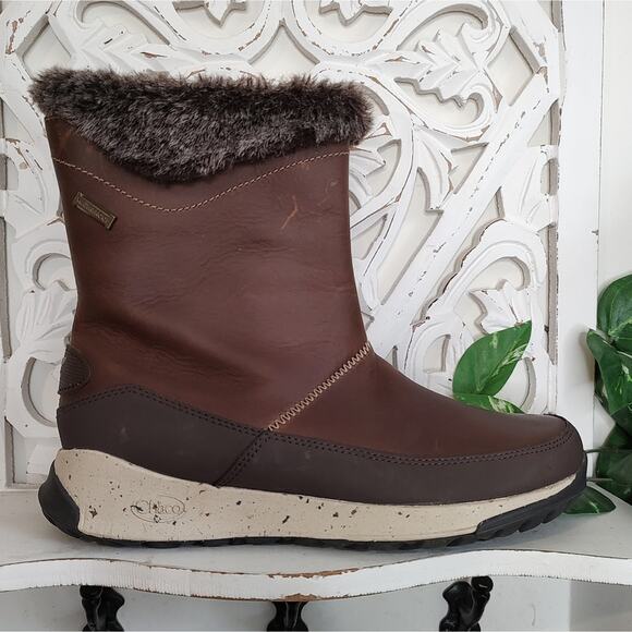 Chaco ‘Borealis’ Mink & Leather Mid Waterproof Boot in Brown & Cream Size 6 - Picture 1 of 15